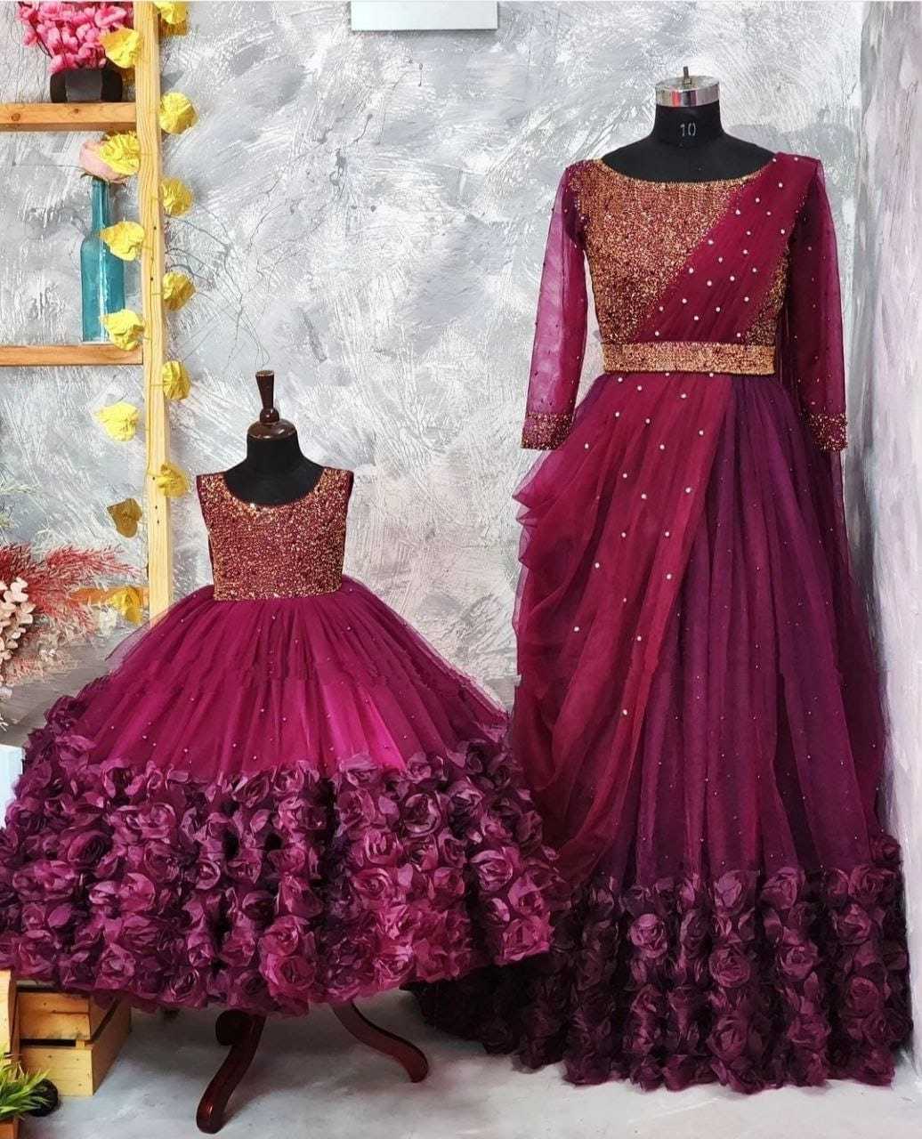 YNF SOFT NET PRI 065 GOWNS WHOLESALE MOTHER & DAUGHTER COMBO MANUFACTURER    